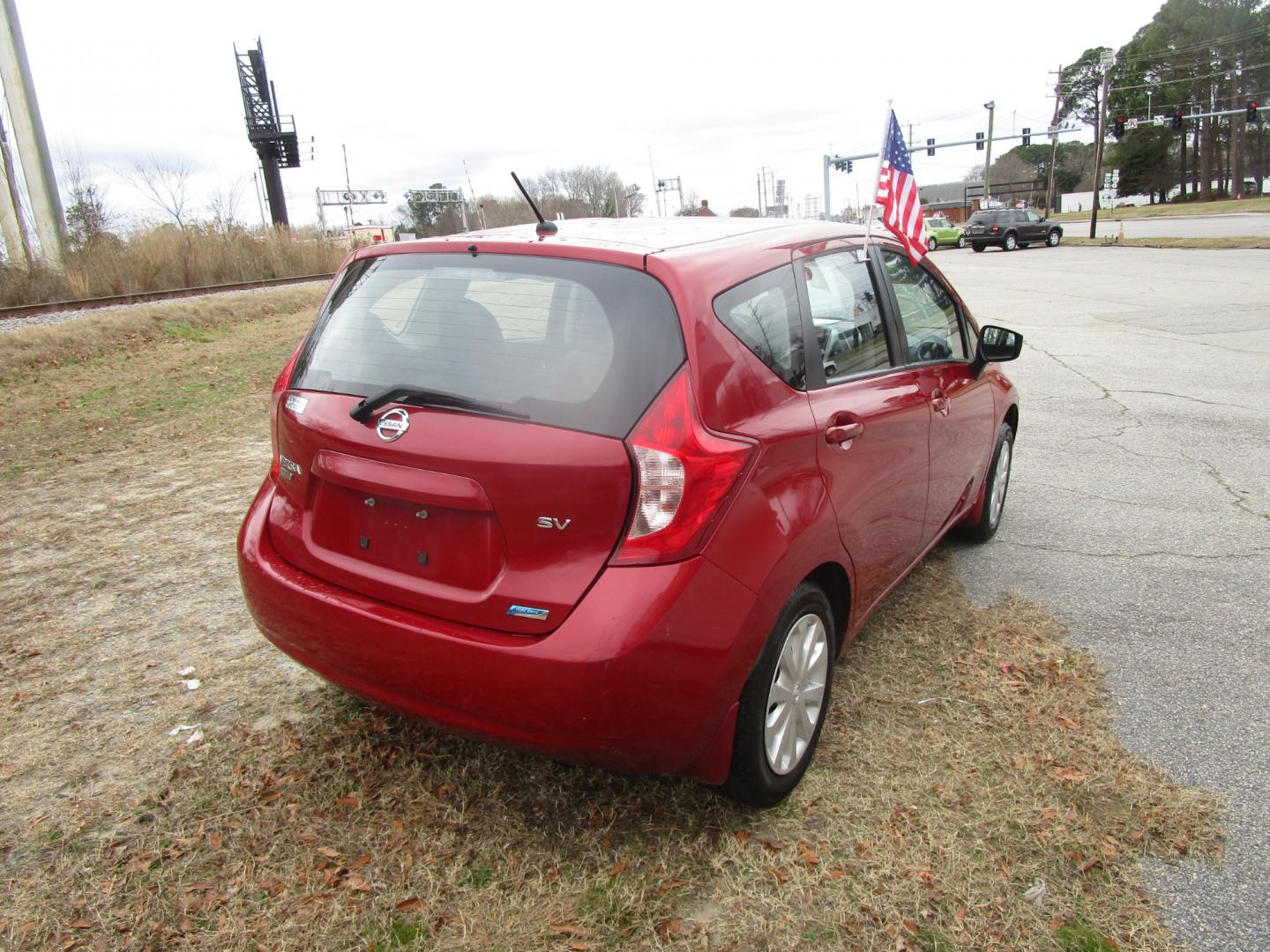 2015 Red Nissan Versa Note (3N1CE2CPXFL) , located at 2553 Airline Blvd, Portsmouth, VA, 23701, (757) 488-8331, 36.813889, -76.357597 - Photo#5